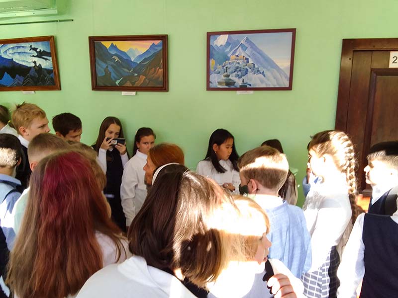 Отзывы учащихся МБОУ "Гимназия № 44" г. Иркутска на экскурсию по выставке картин Н.К. Рериха