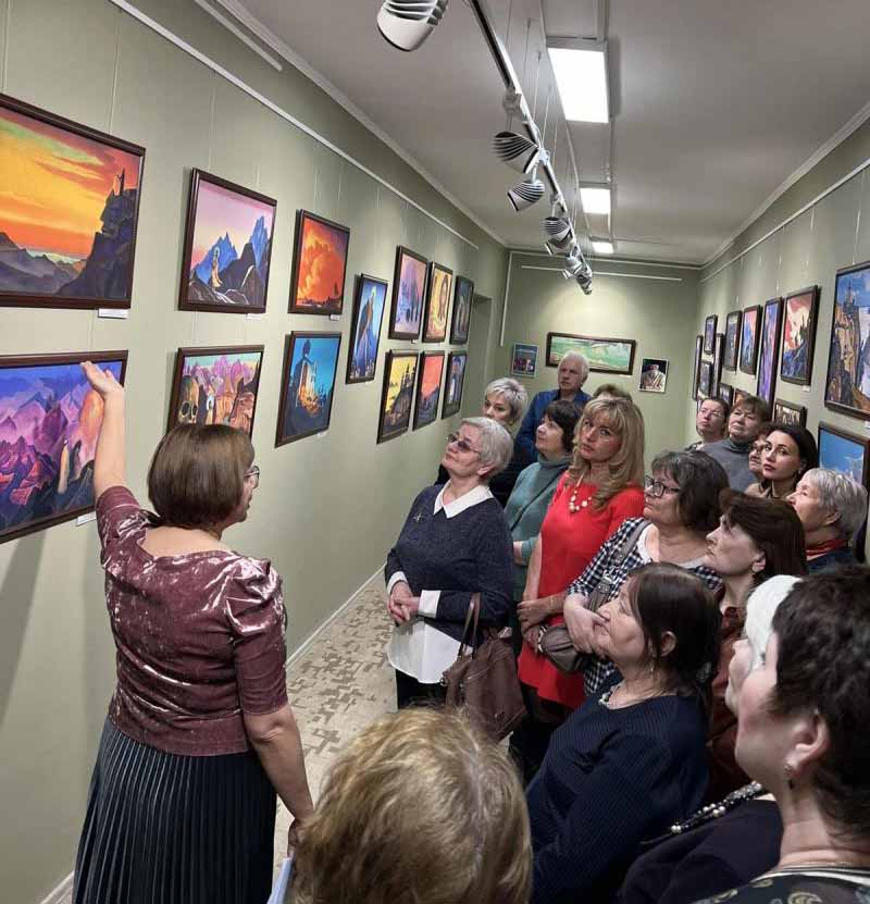 Впервые в Усть-Куте открылась выставка репродукций Николая Рериха!